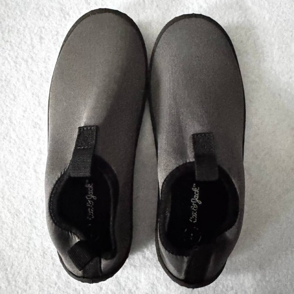 Cat & Jack Unisex Easy Slip On Water Shoes.